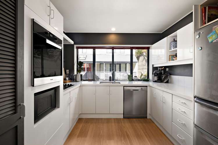 8/14 Harriett Street Thorndon_7