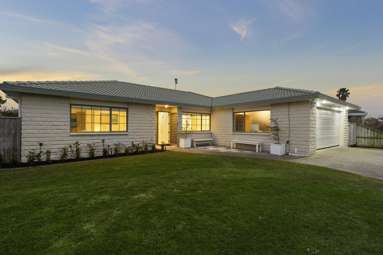 22 Lakeside Drive_1