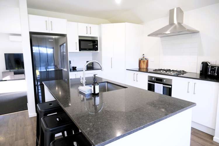 13 Puna Rise Wharewaka_9