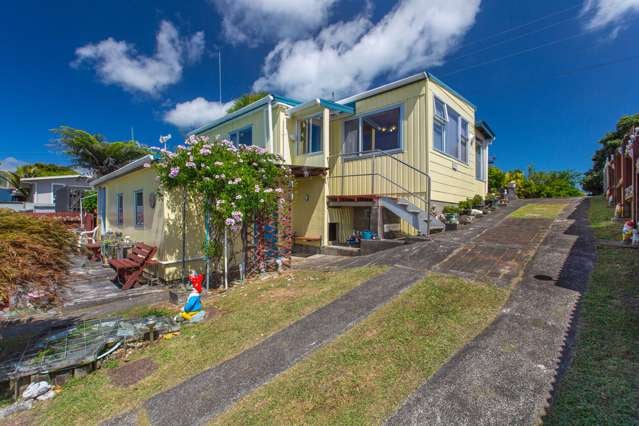 4 Te Hutewai Road Raglan_1