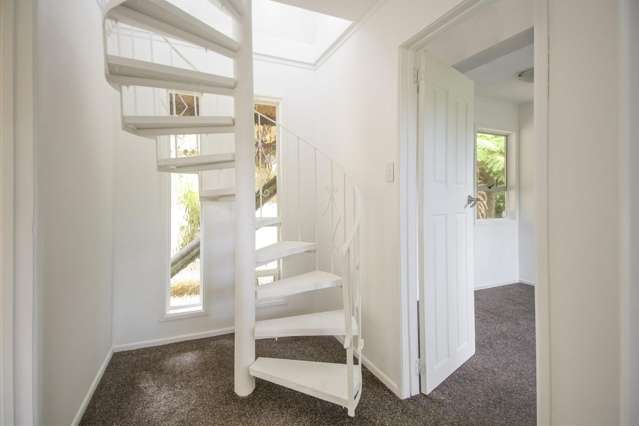 29 Warner Park Avenue Laingholm_2