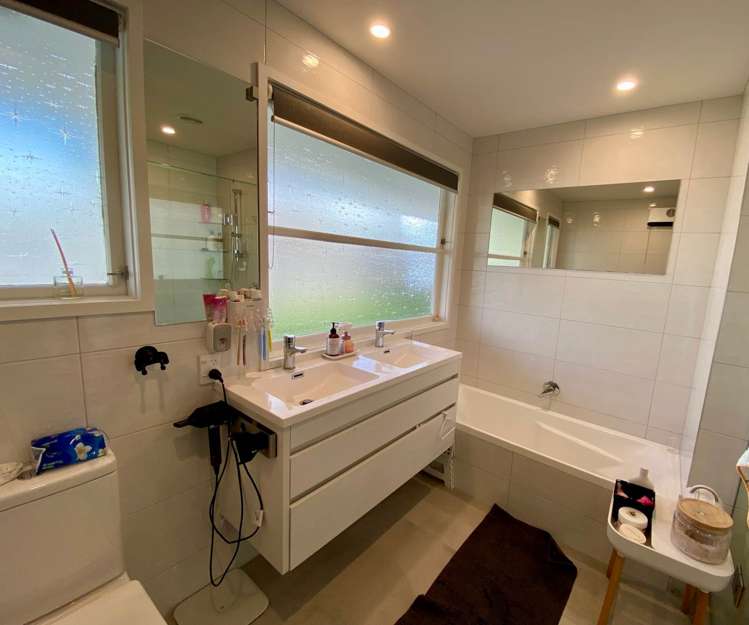 18 Belmere Rise Farm Cove_12