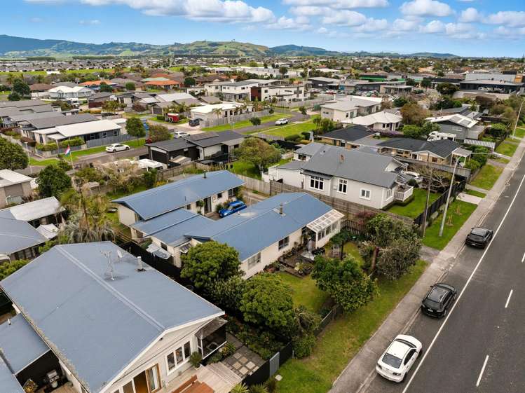 1/1216 Papamoa Beach Road Papamoa_2