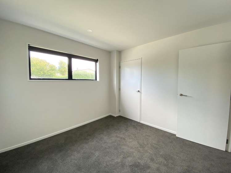 2/2 Sturges Avenue 10057_6