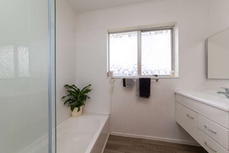 32 Hobson Street Feilding_11