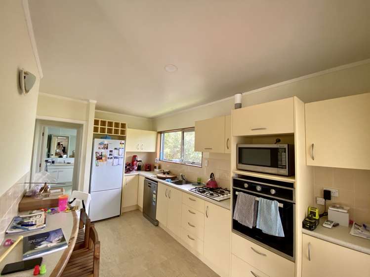 27 Amorino Drive Red Beach_5