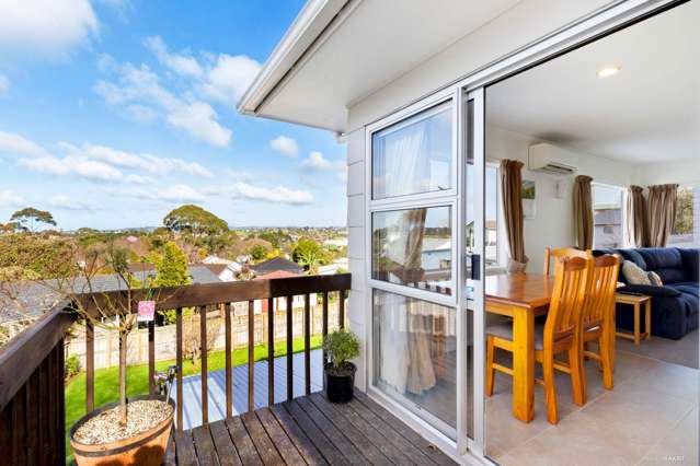 13 Fitzherbert Avenue West Harbour_2