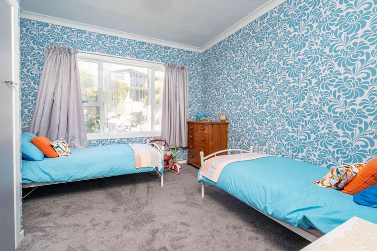 63 Easther Crescent Kew_17