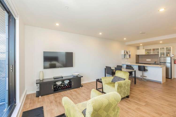 806/20 Mccrae Way New Lynn_9