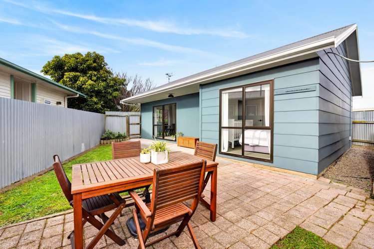 69A Riverbend Road Onekawa_14