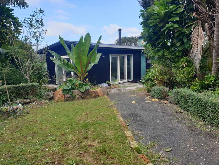 15 Puriri Place,_0