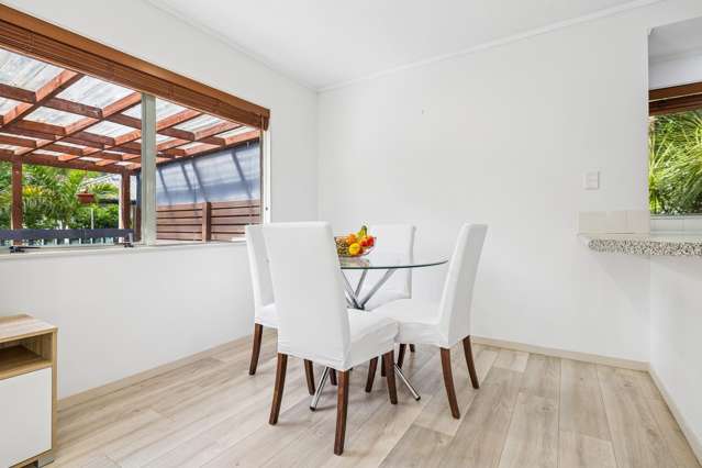 2/8 Tallington Crescent Torbay_4