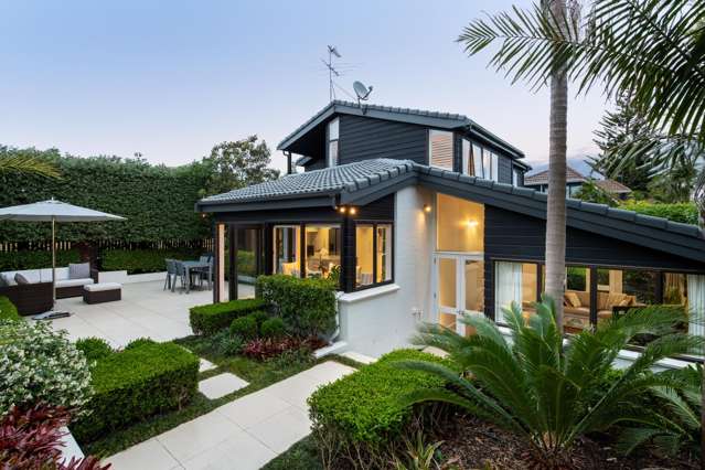 Delightful Residence | One Back from the Beach