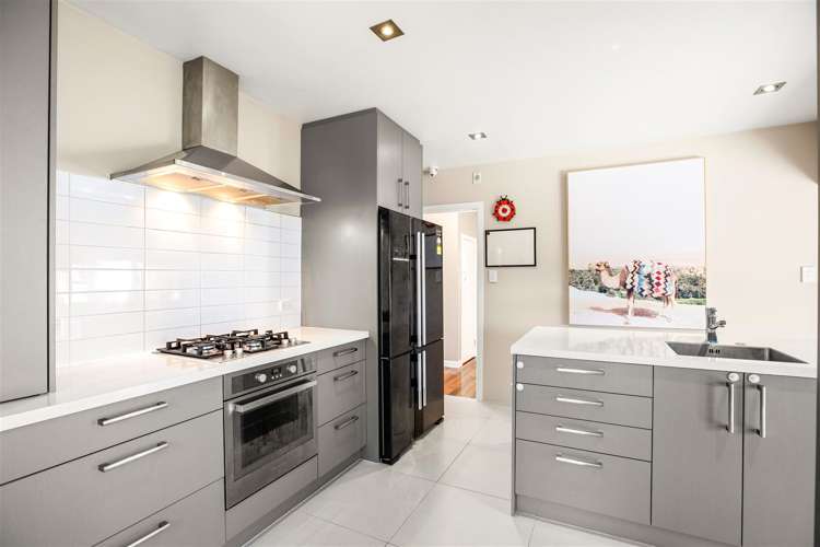 16 Taikata Road Te Atatu Peninsula_9