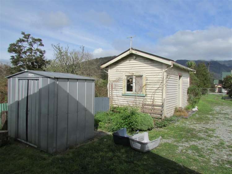 4 Hart Street Blackball_7