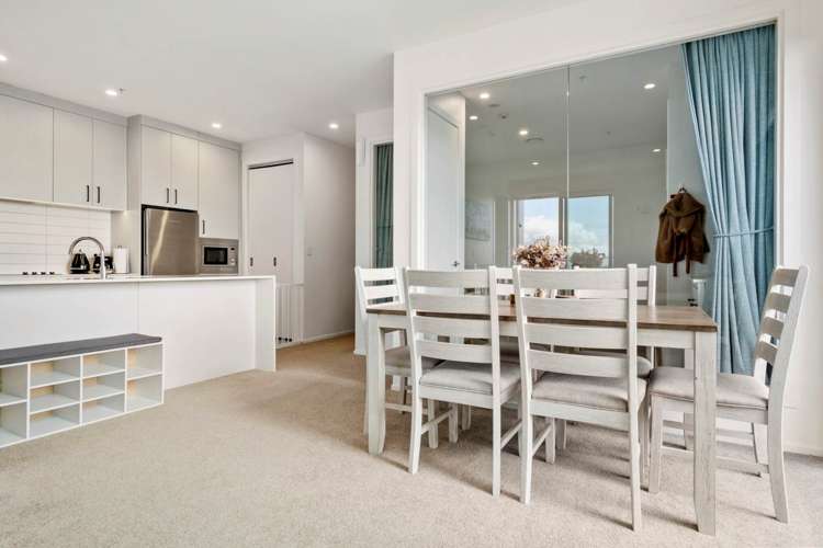 901/6 Waikumete Road Glen Eden_4