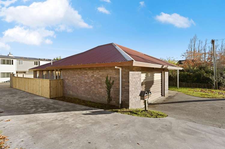 801A River Road Chartwell_18