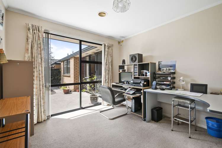 78 Amberley Avenue Highbury_17