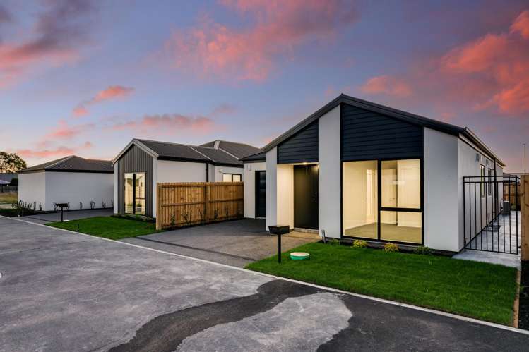 House 3 38 Russell Lilley Drive_0