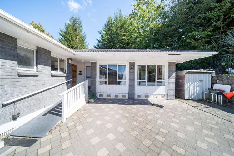 19A Russell Crescent Western Heights_26