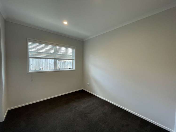 14 Kahuparere Crescent Pyes Pa_9