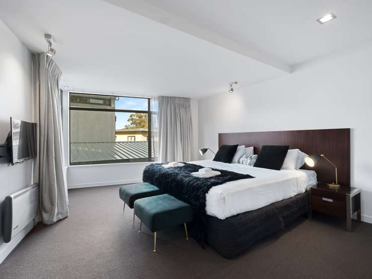 38h Lomond Crescent Queenstown_16