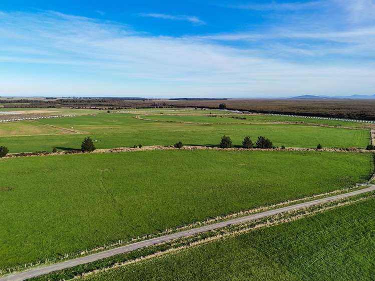 529 Clearwater Road Awarua_8