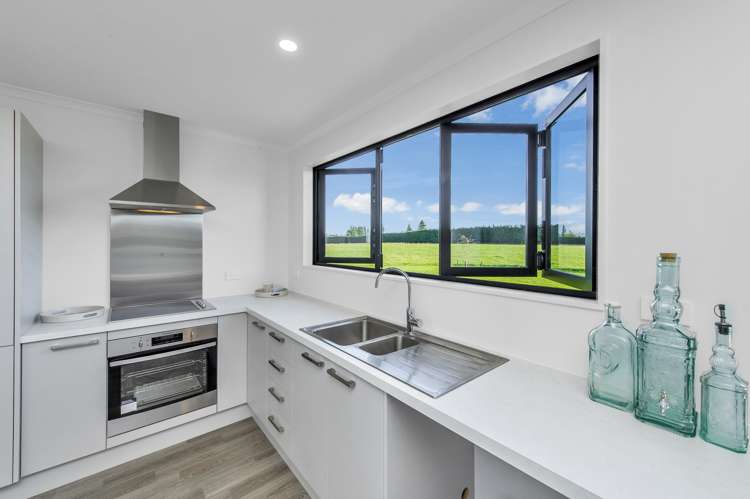 1845 Thongcaster Road Oxford_17