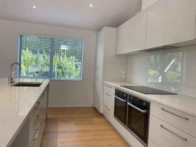 30i Kempthorne Crescent 1725_3