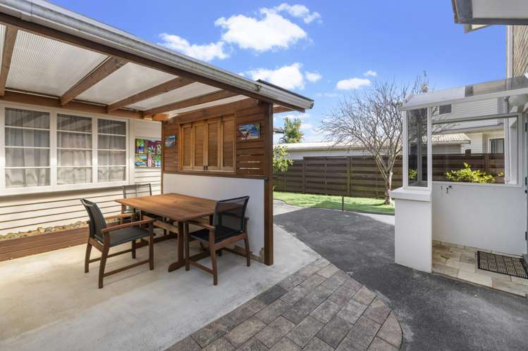 46 Karaka Road Beachlands_11