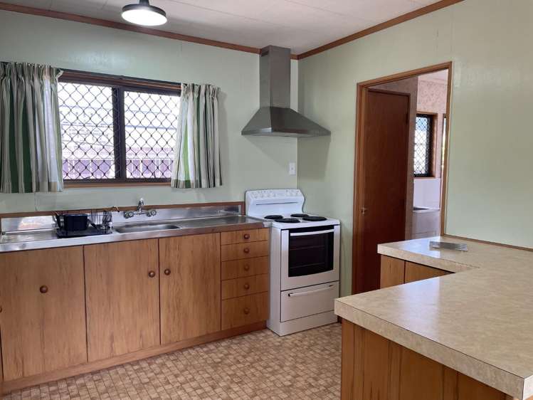 2/4 Second Avenue Avenues_3