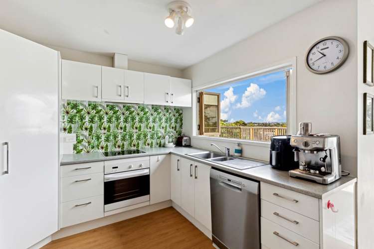 86 Anich Road Massey_9