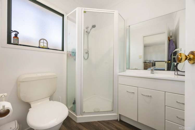 2 Francis Skinner Place Orewa_12