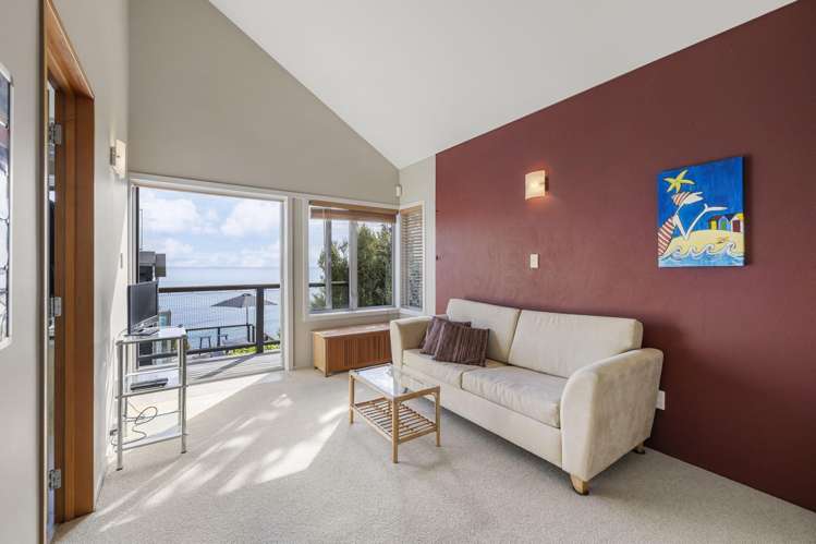 10 Earles Place Raglan_37