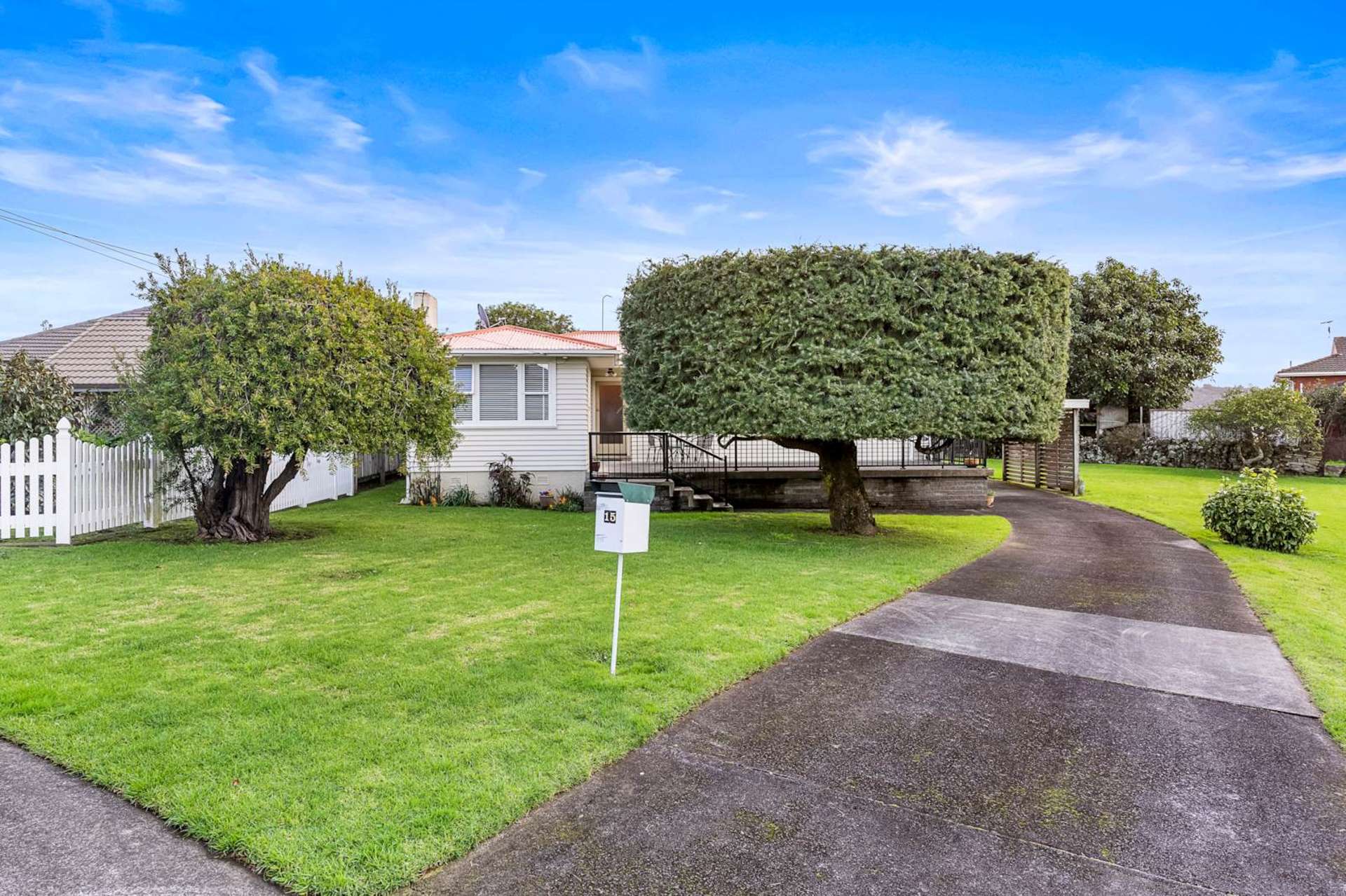 15 Ngaio Avenue Mangere Bridge_0