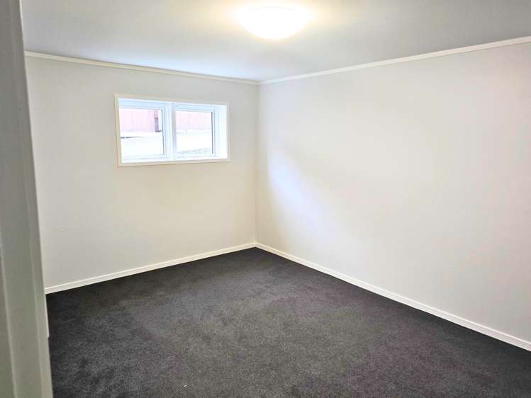70 Clevedon Road Papakura_16