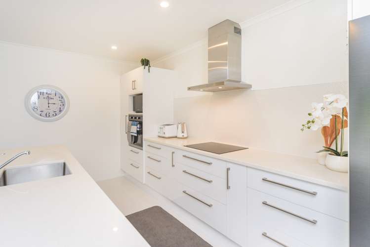 1c Hillview Place Feilding_18