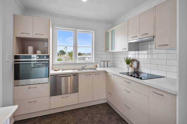 1a Whimp Avenue Onerahi_4