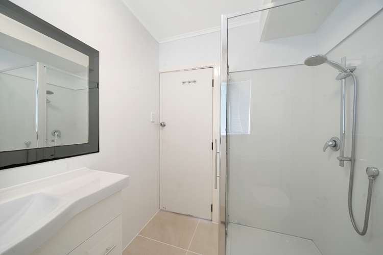 2 Nile Road Kelston_14