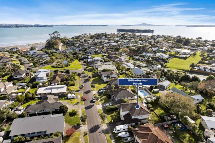 19 Pine Harbour Parade Beachlands_5