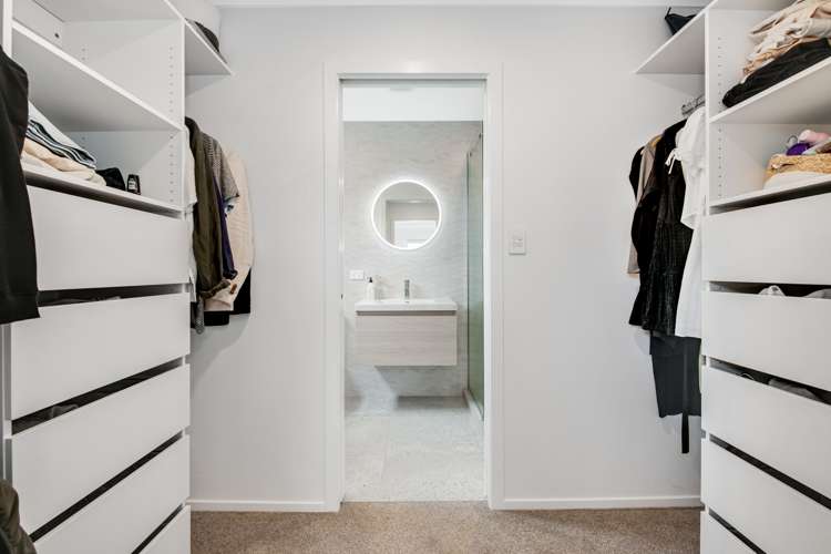 10 Pohutukawa Avenue Red Beach_14