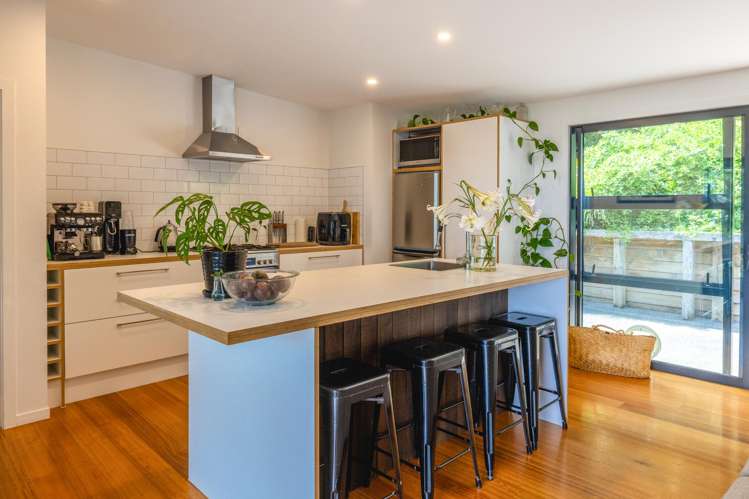 2/166 Ostend Road Ostend_5