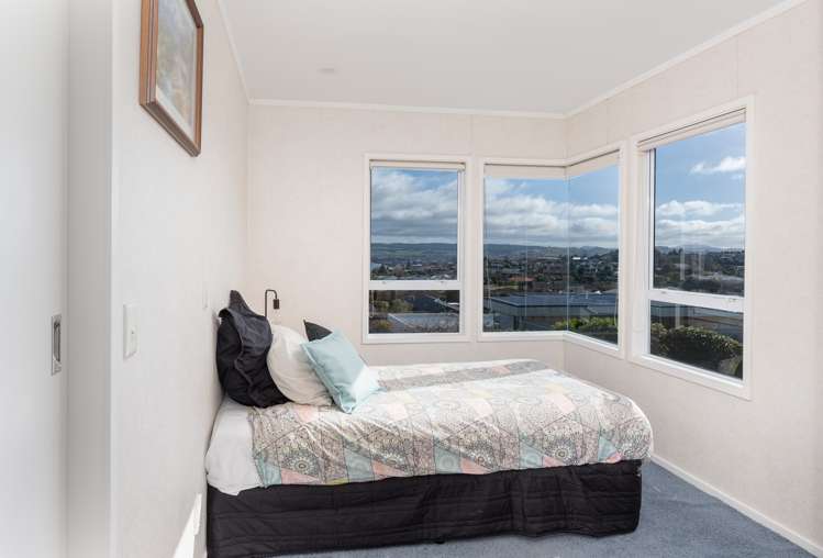 39 Arrowsmith Avenue Waipahihi_12