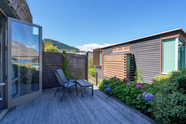 2/10 Lake Street Queenstown_25