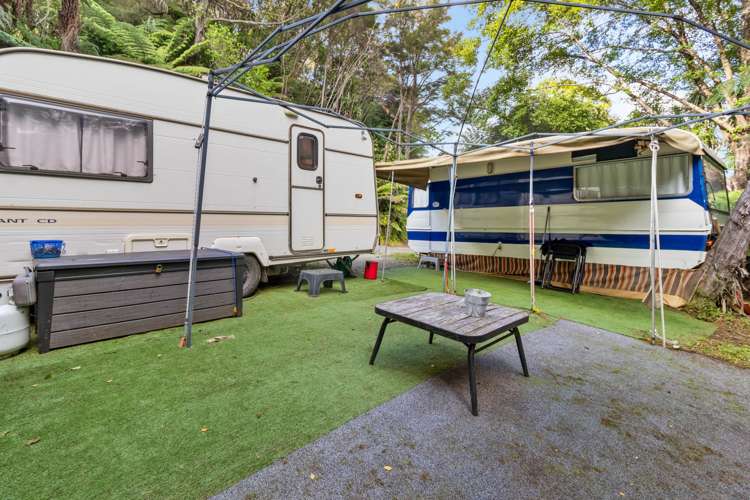 1694a Queen Charlotte Drive_5