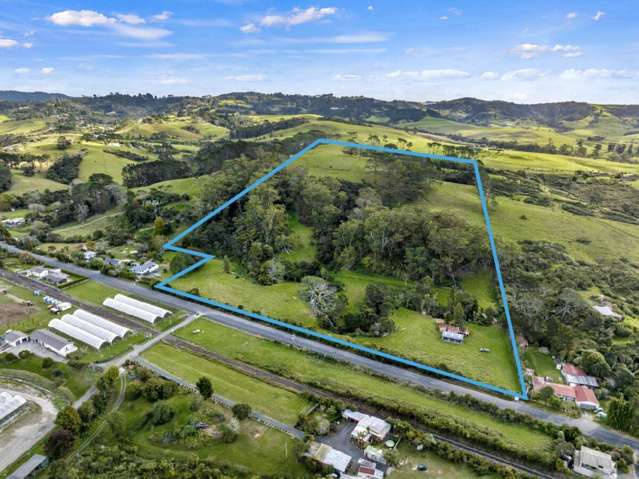 148 Waitakere Road Waitakere_1