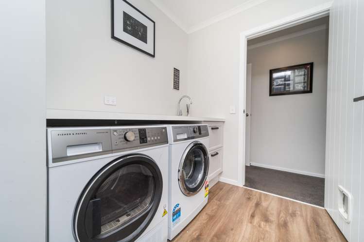 136 Pharazyn Street Feilding_16