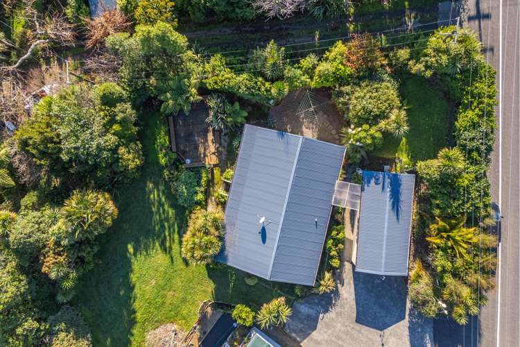 1695 Queen Charlotte Drive Linkwater_17