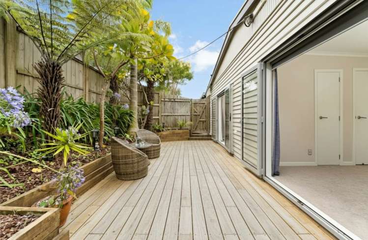 24 Kiteroa Terrace Rothesay Bay_19