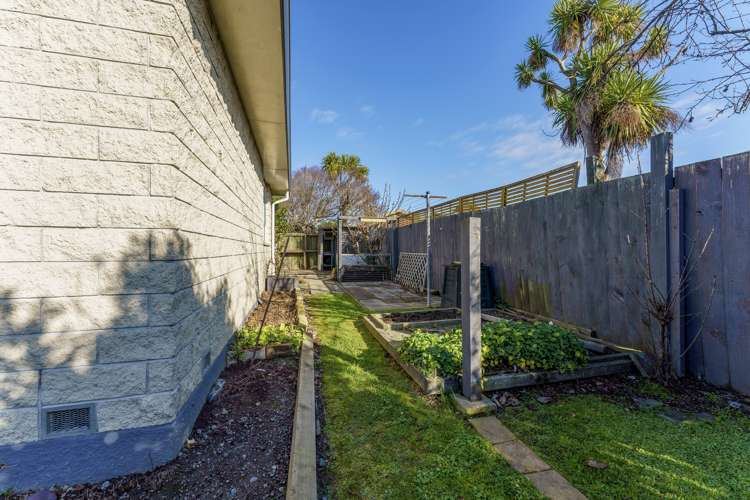 1/20 Matlock Street Woolston_15